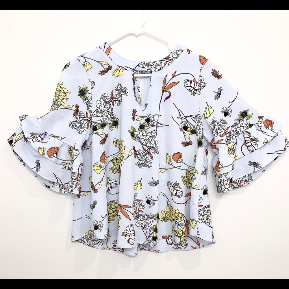 Woman’s Floral Bell Sleeve Blouse